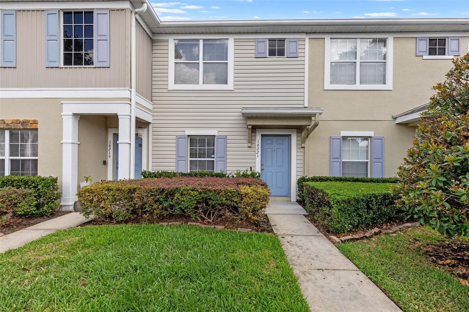 16221 Swan View Cir, FL
