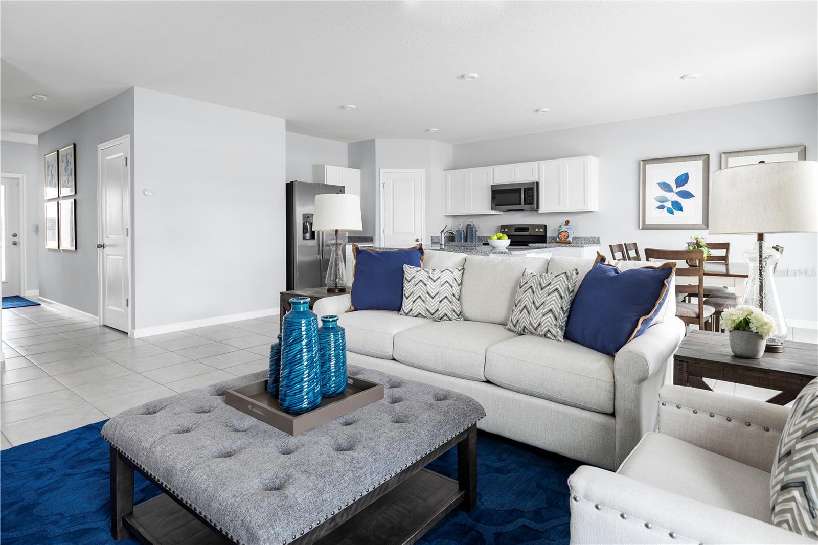 25563 Calusa Drive, FL