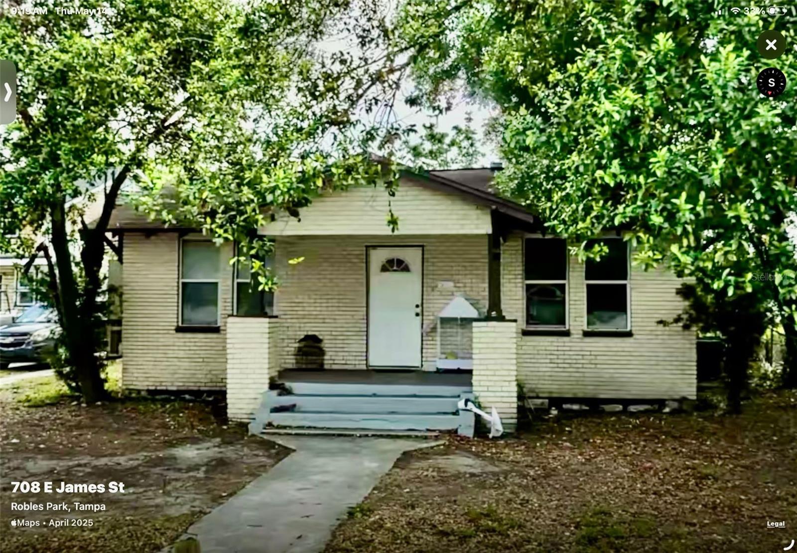 709 James, FL