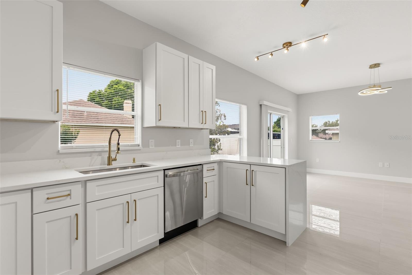 1005 Chase Drive, FL