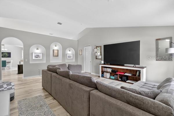 3857 Sleepy Hill Oaks Loop, FL