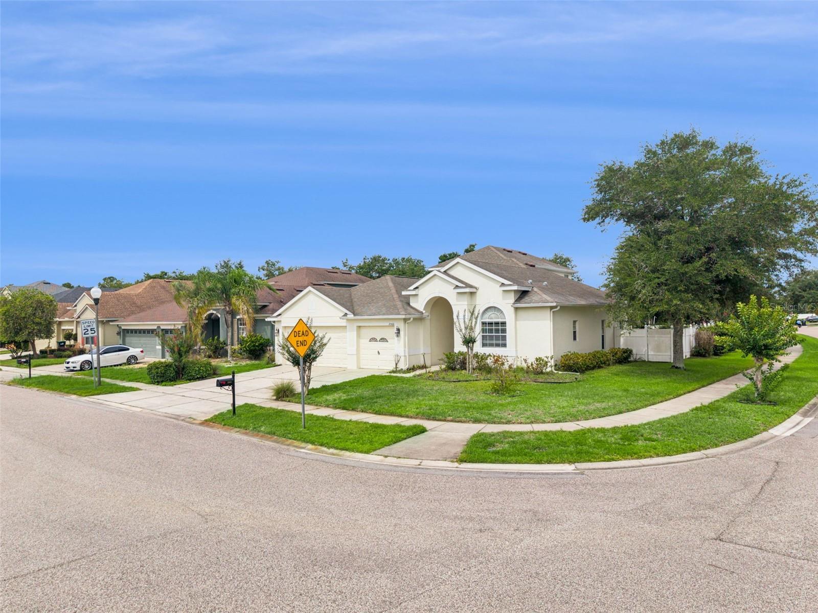 2066 Gloria Oak Court, FL