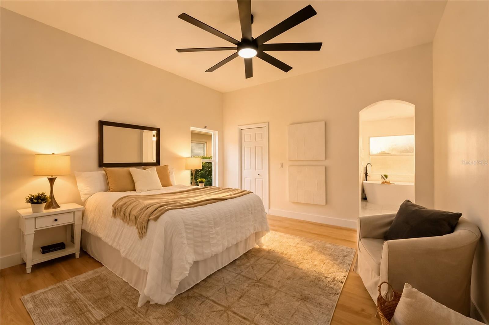 10117 Whisper Pointe Drive, FL
