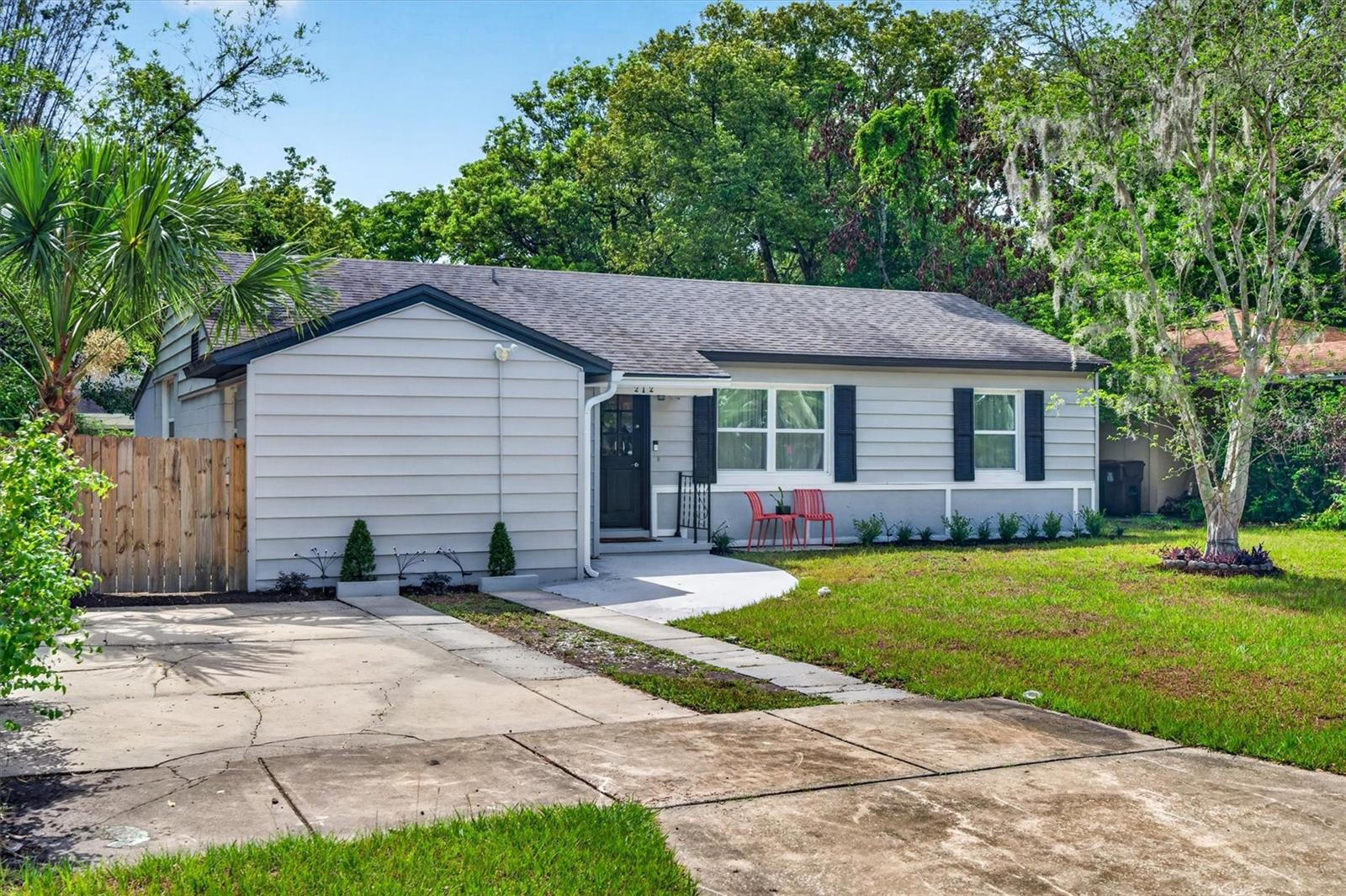 212 S Glenwood Ave, FL