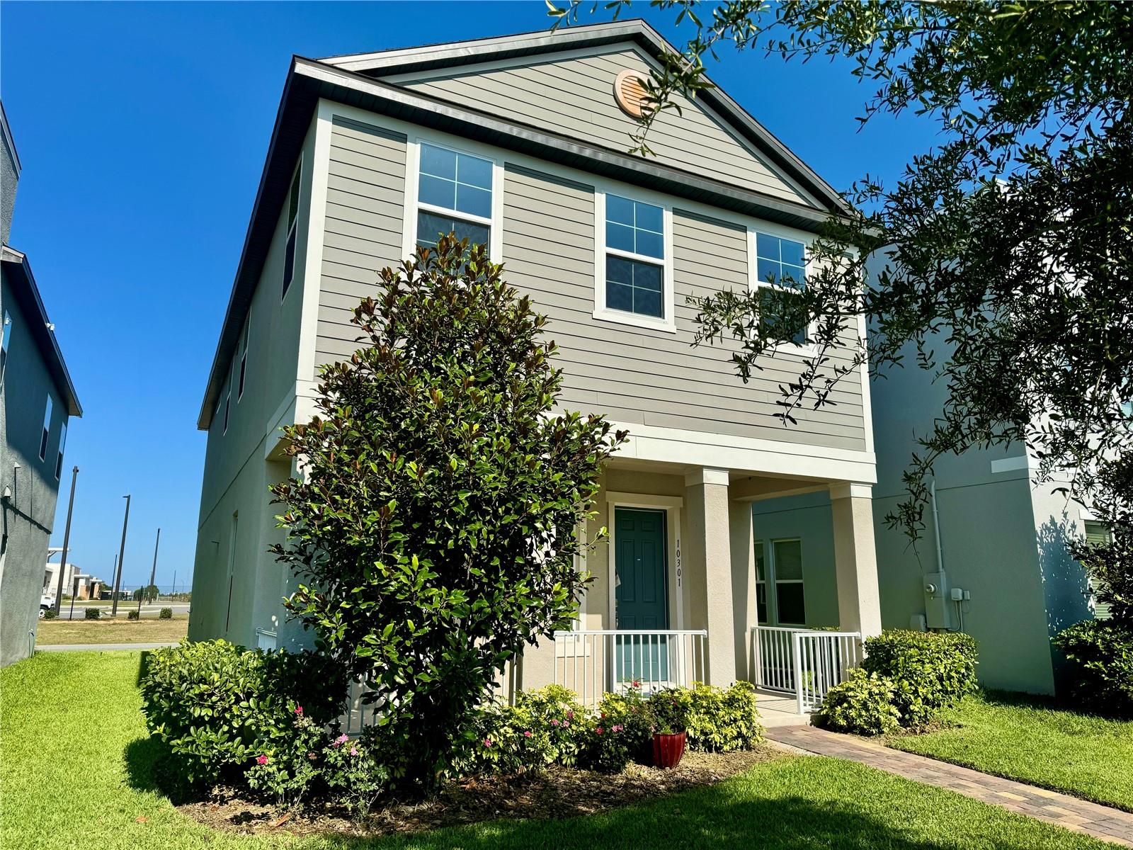 10301 Austrina Oak Loop, FL