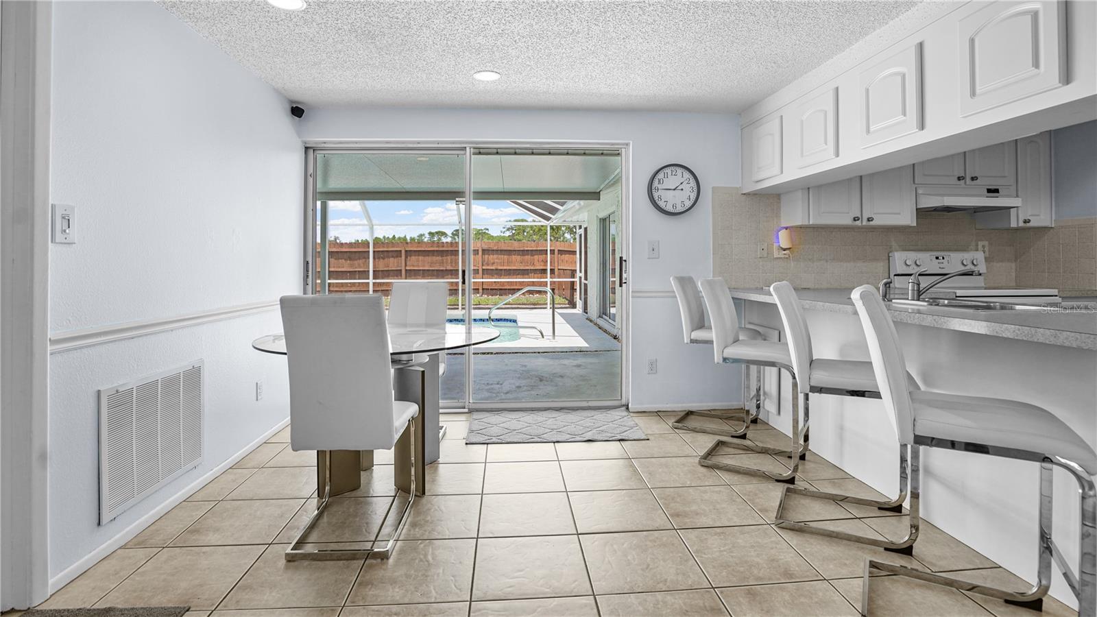 8747 Hemlock Lane, FL
