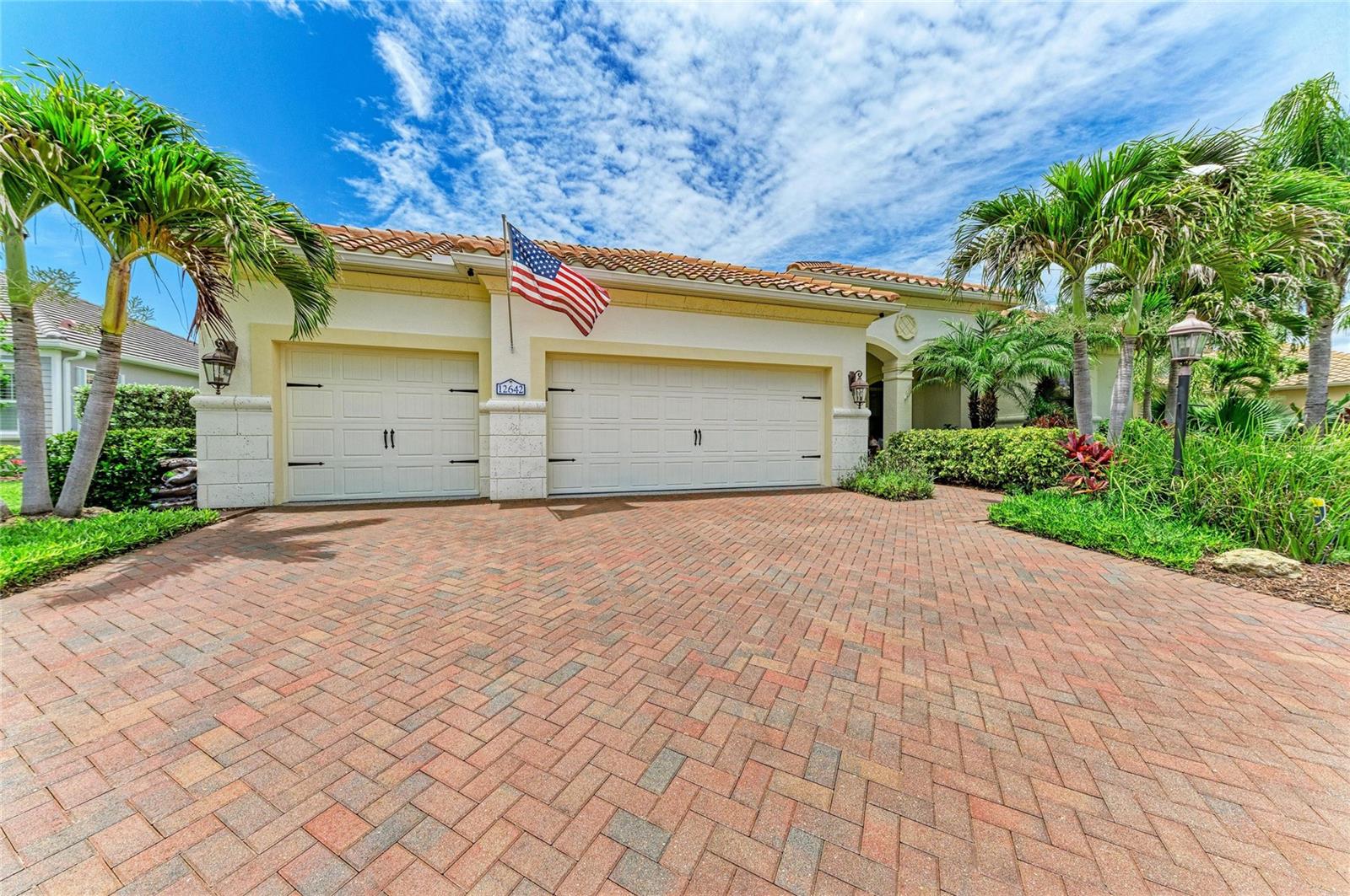 12642 Harney Street, FL