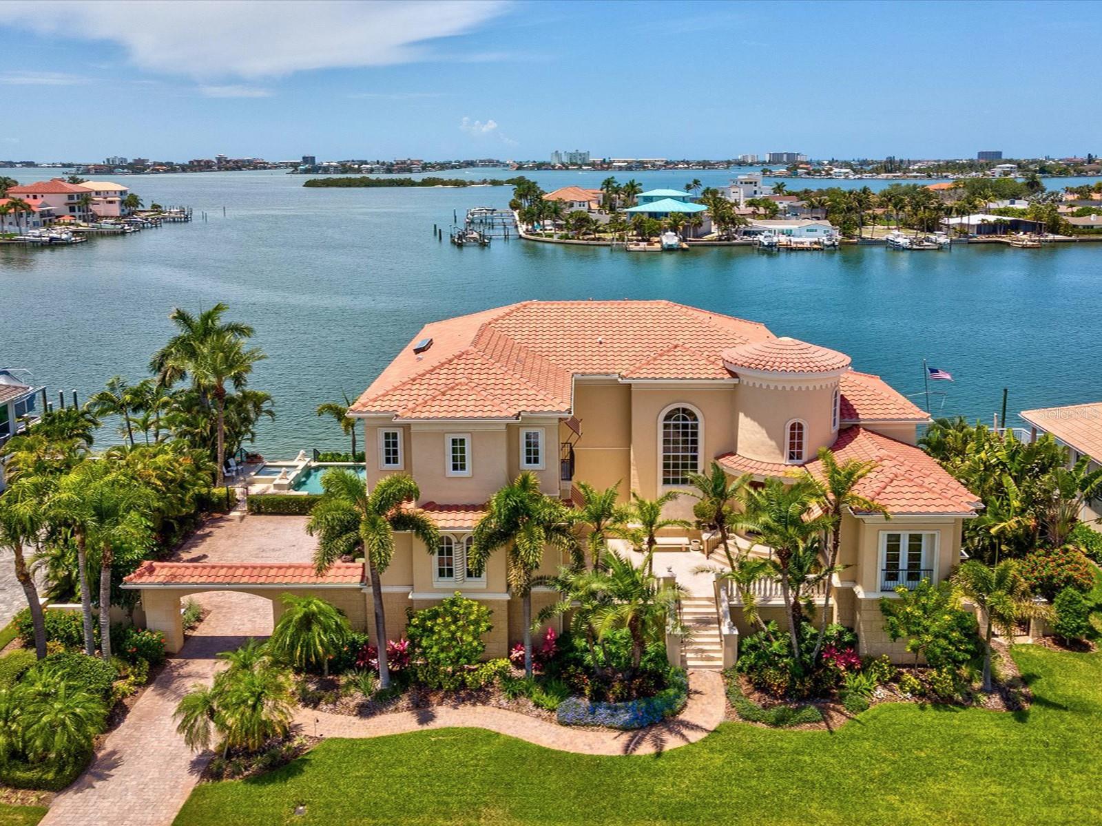 6224 Pasadena Point Boulevard, FL