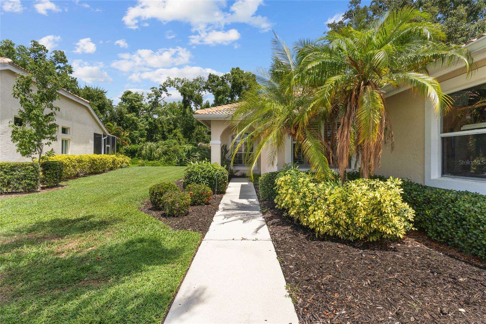 6662 Oakbrooke Circle, FL