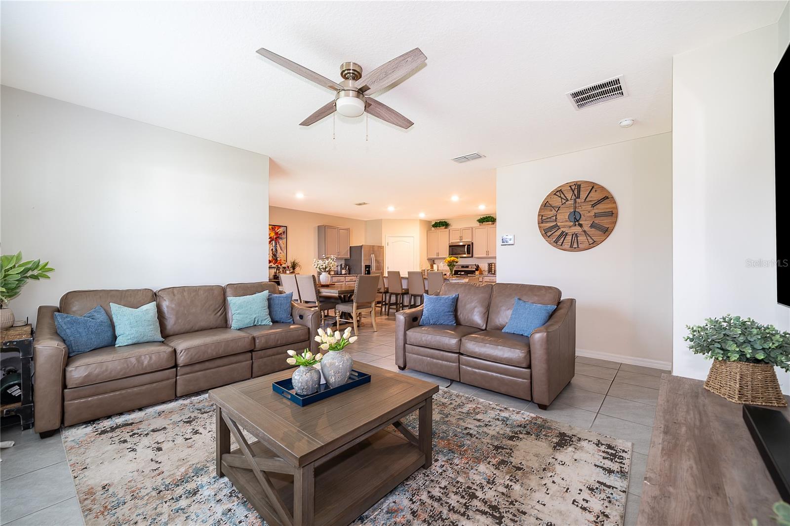 1933 Bellknoll Lane, FL