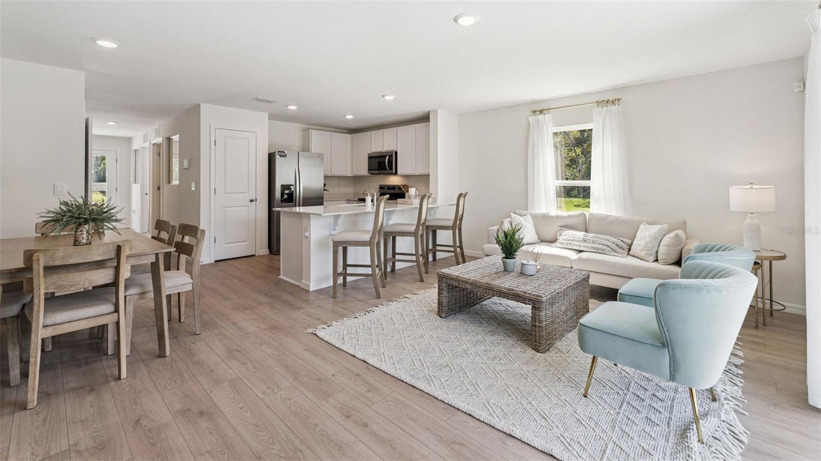 737 Preston Cove Drive, FL