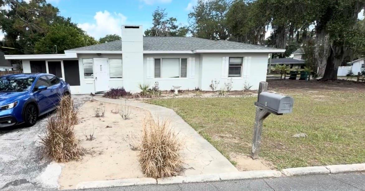111 S Rhodes St, FL