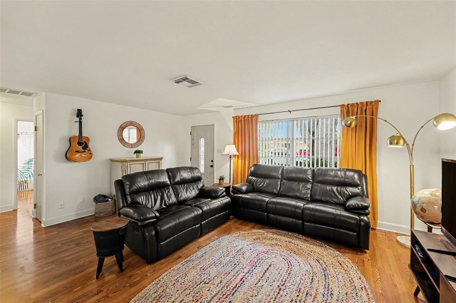 1251 Oakview Avenue, FL