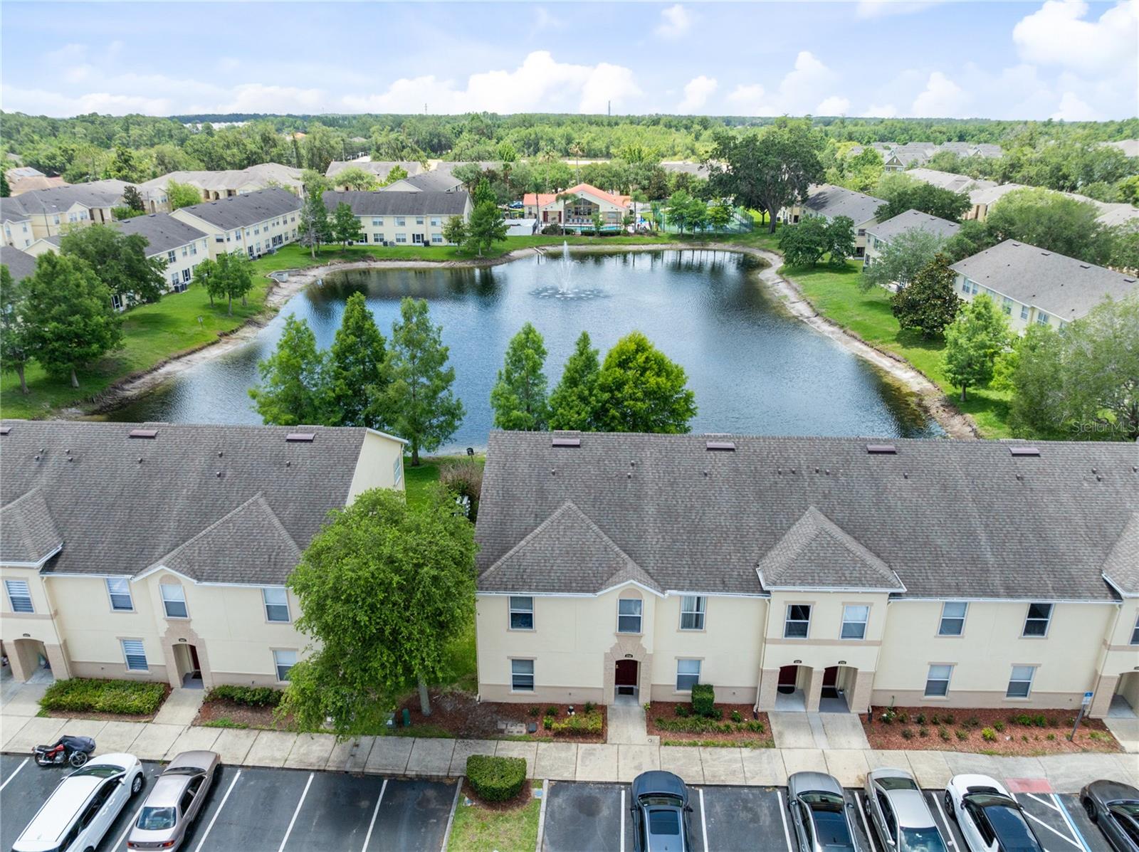 2799 Club Cortile Cir #2799, FL
