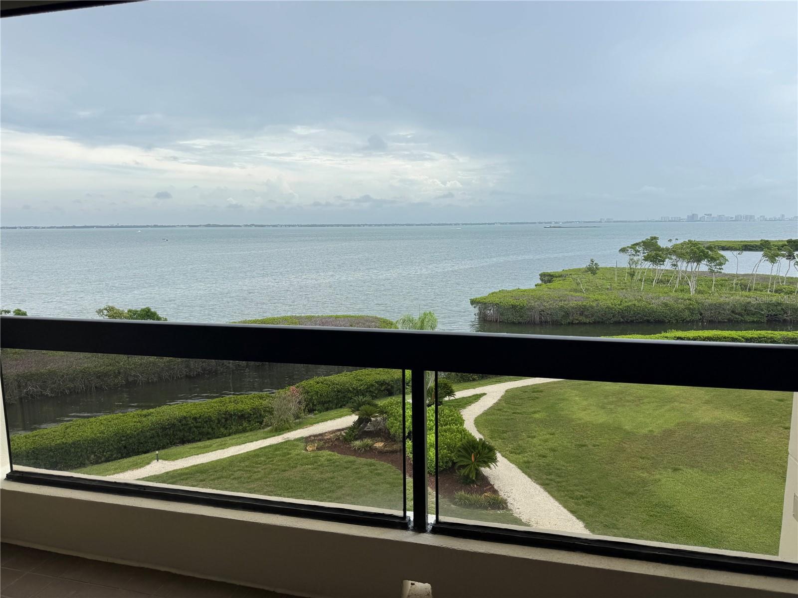 2020 Harbourside Dr #446, FL