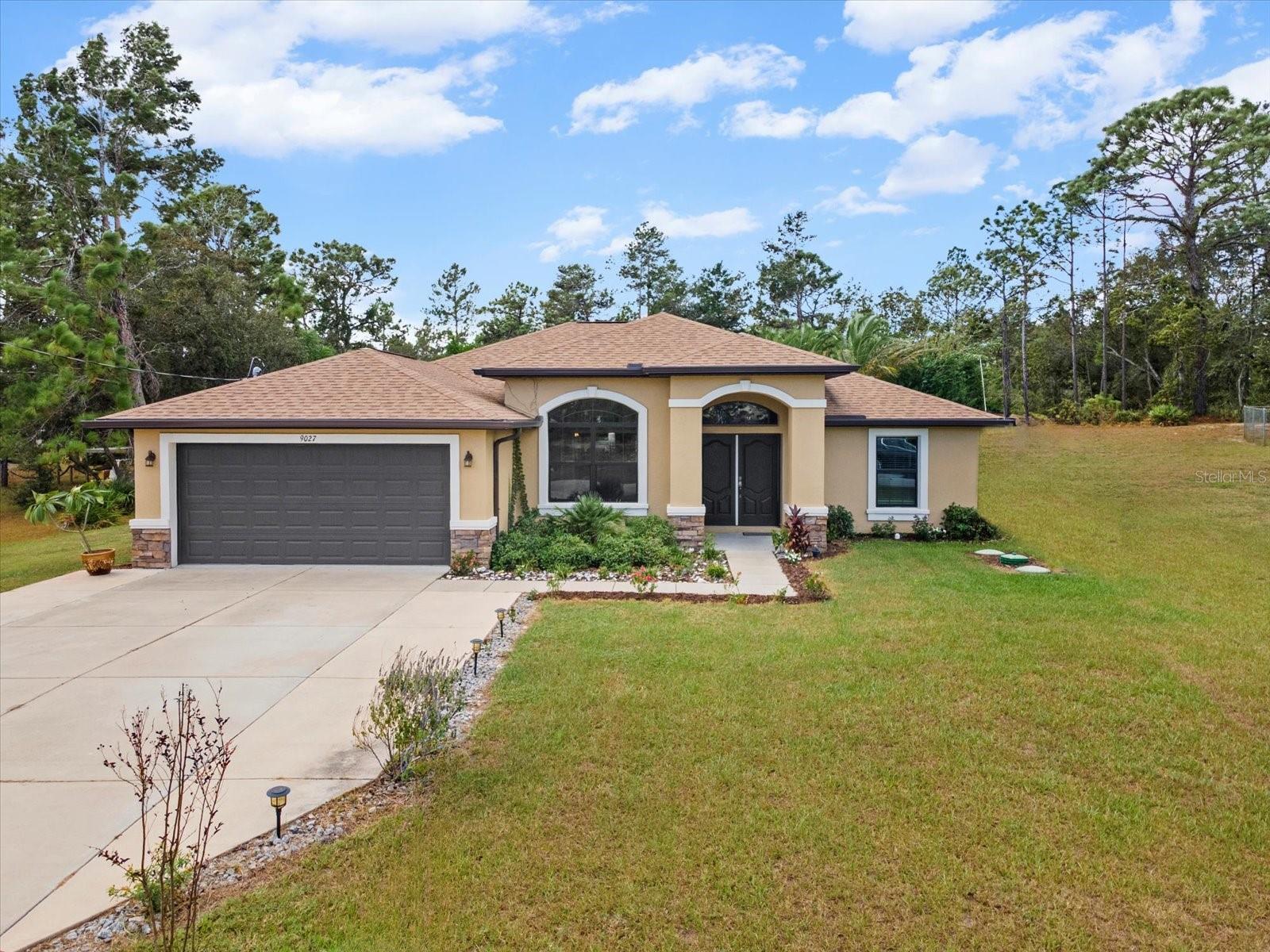 9027 Mavis Road, FL