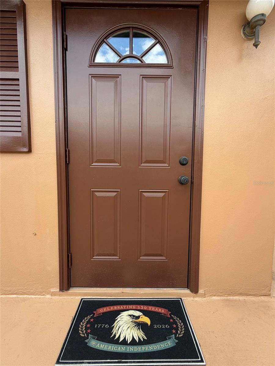 432 E Street, FL