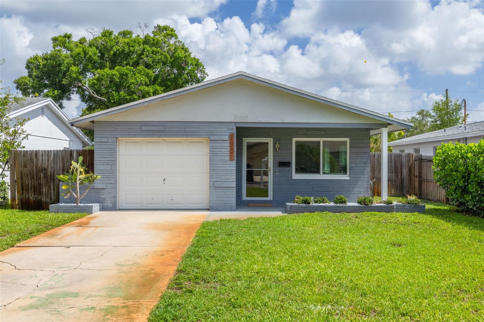 5621 16th Avenue, FL
