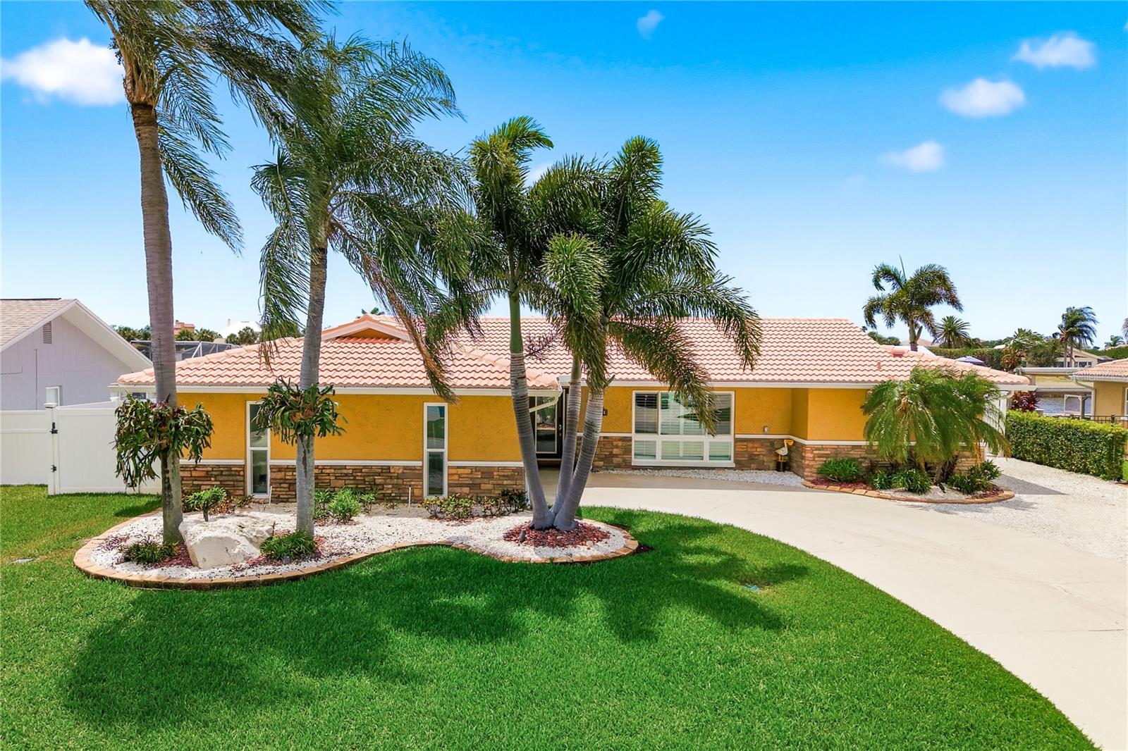 5351 Pilots Pl, FL