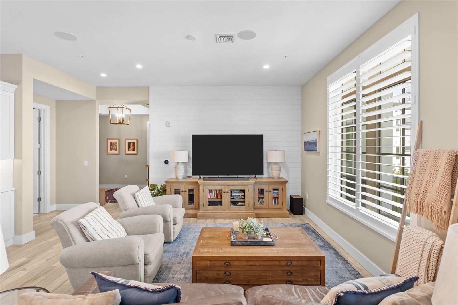 91 Davis Boulevard, FL