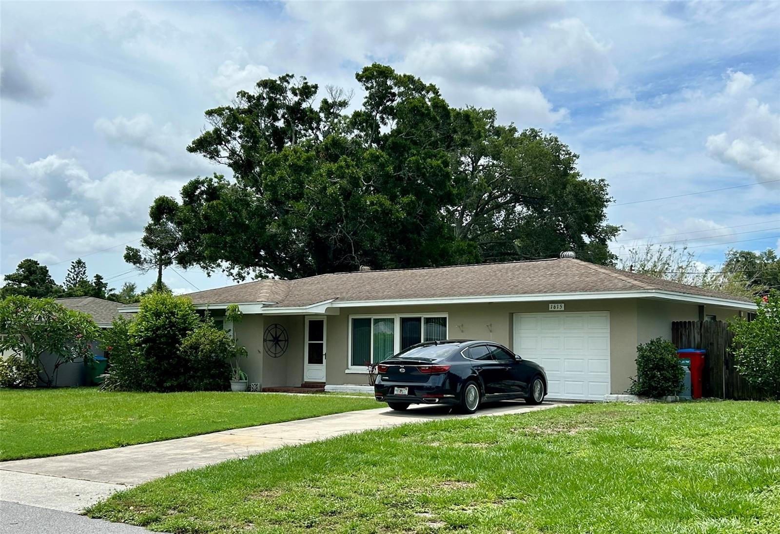 1615 Pinewood Drive, FL