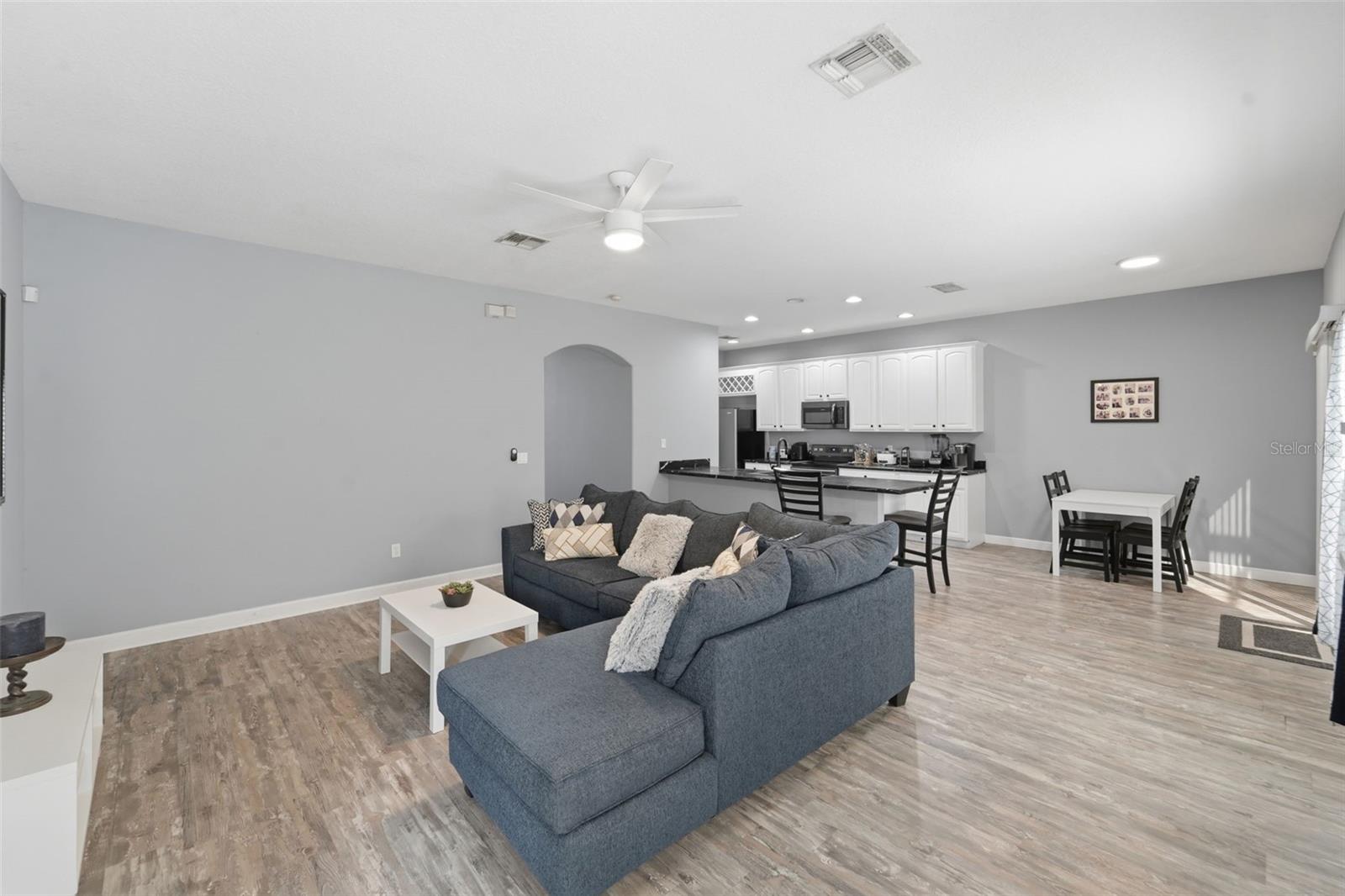 18124 Saxony Lane, FL