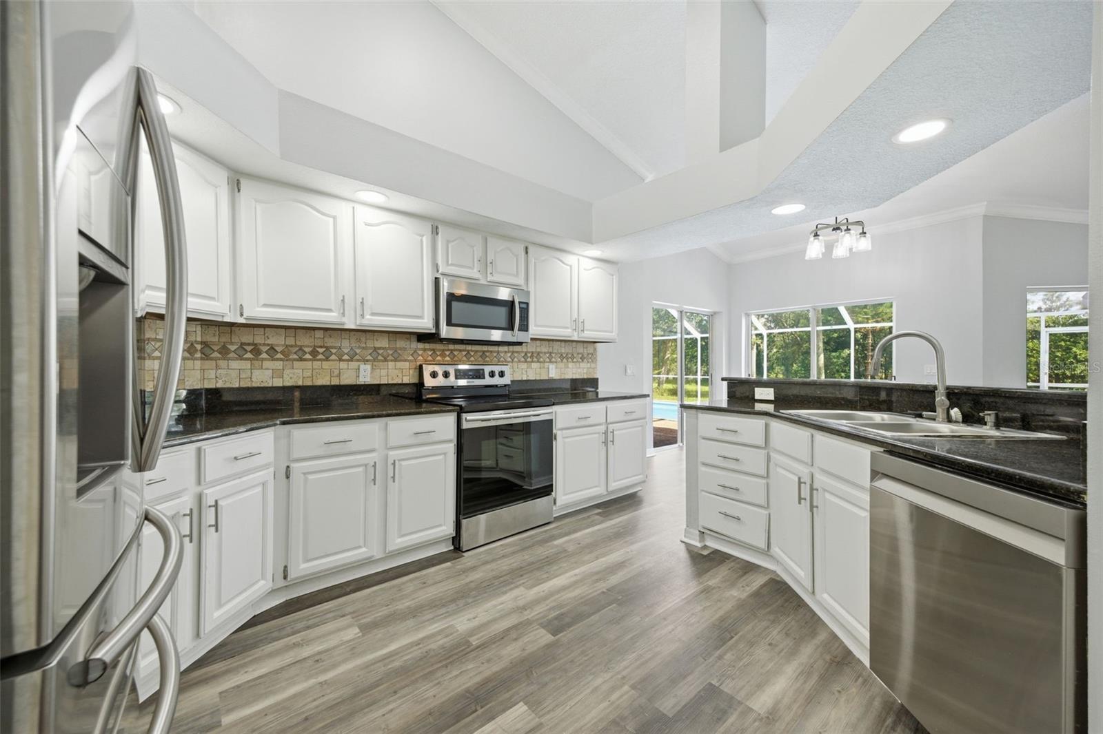 504 Stratfield Drive, FL