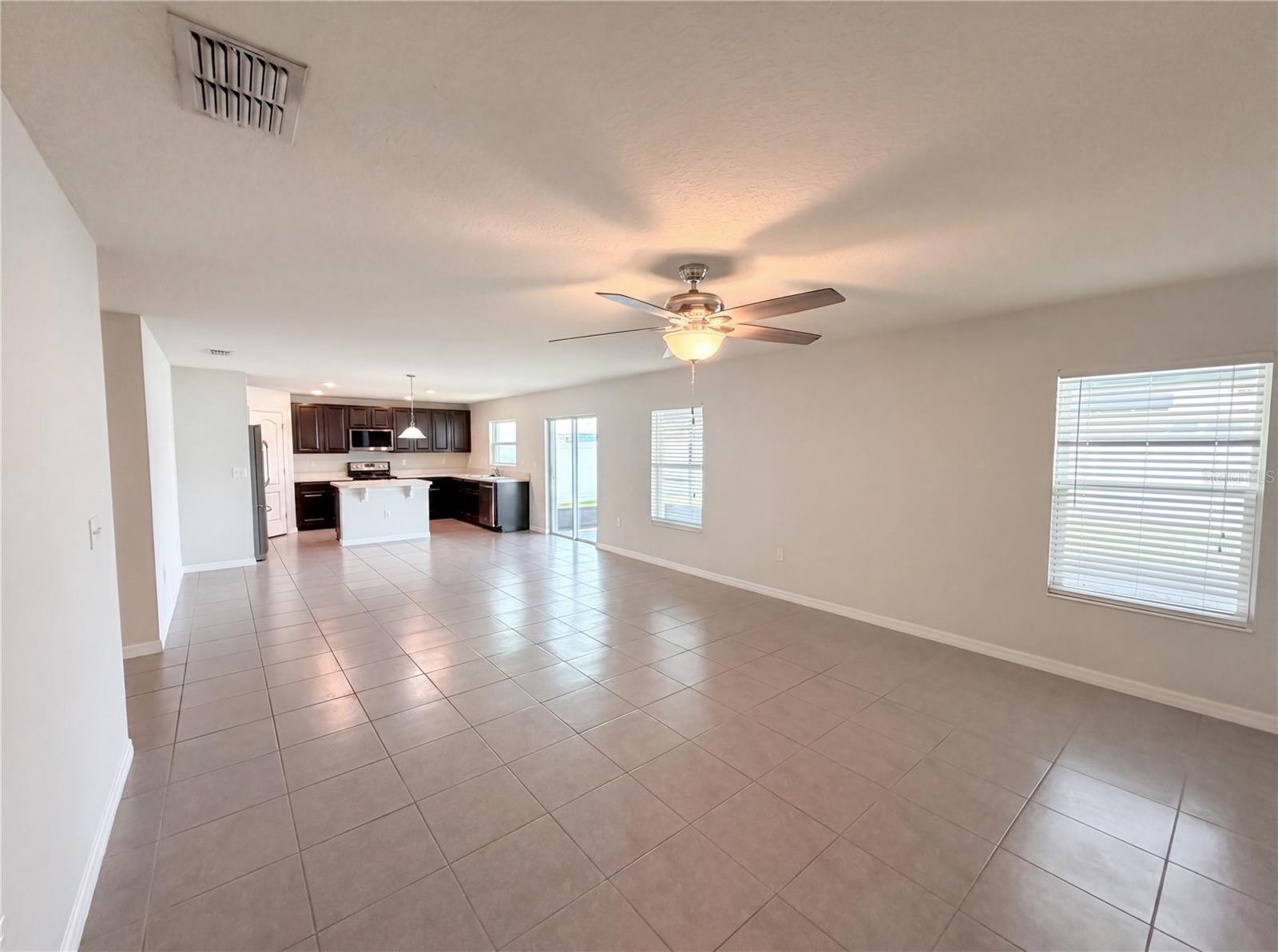 4272 Moon Shadow Loop, FL