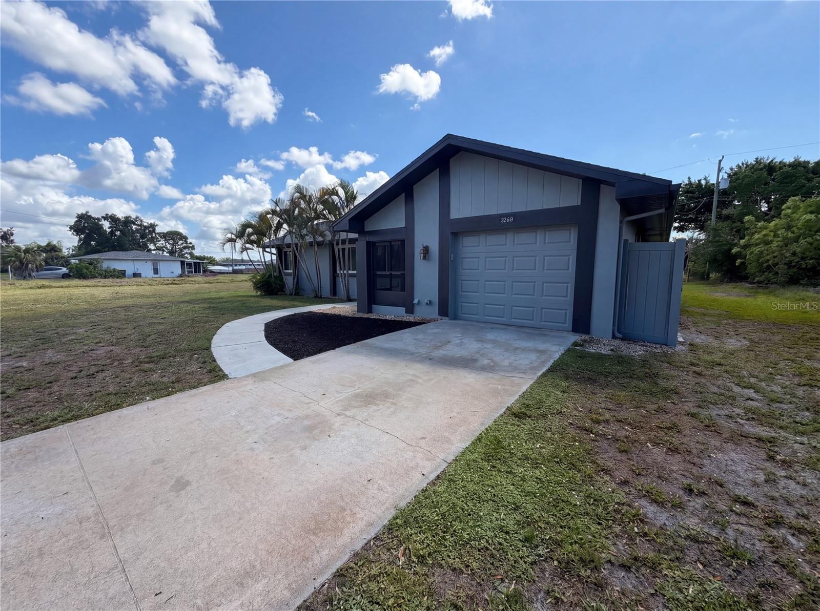 3260 Pinetree Street, FL