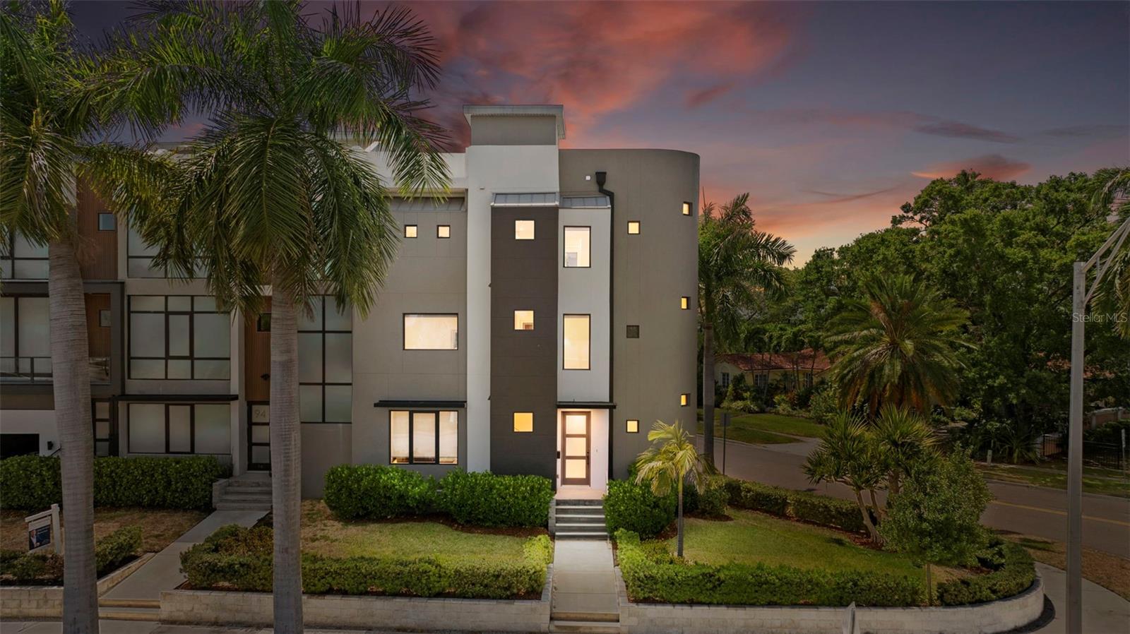 92 Davis Boulevard, FL