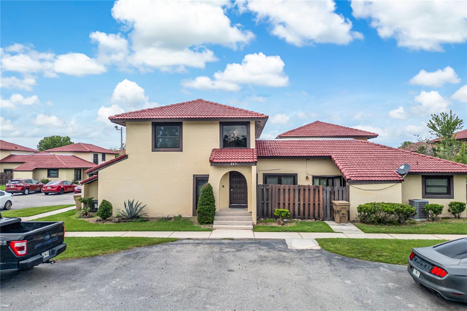 447 Hunter Circle, FL