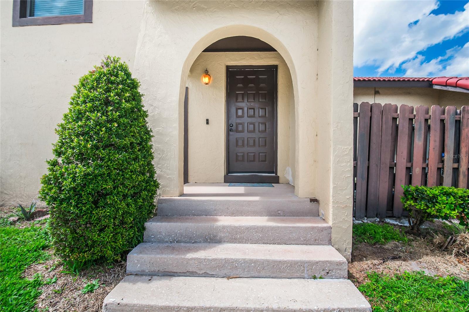 447 Hunter Circle, FL