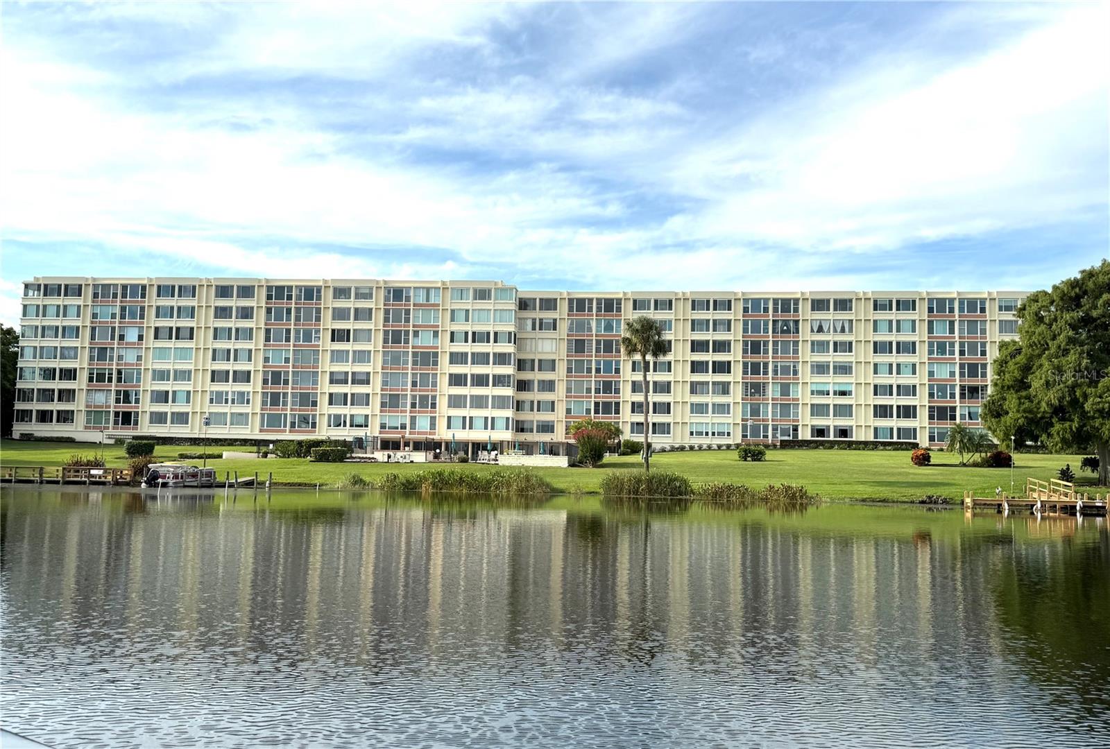 700 Mirror Terrace, FL