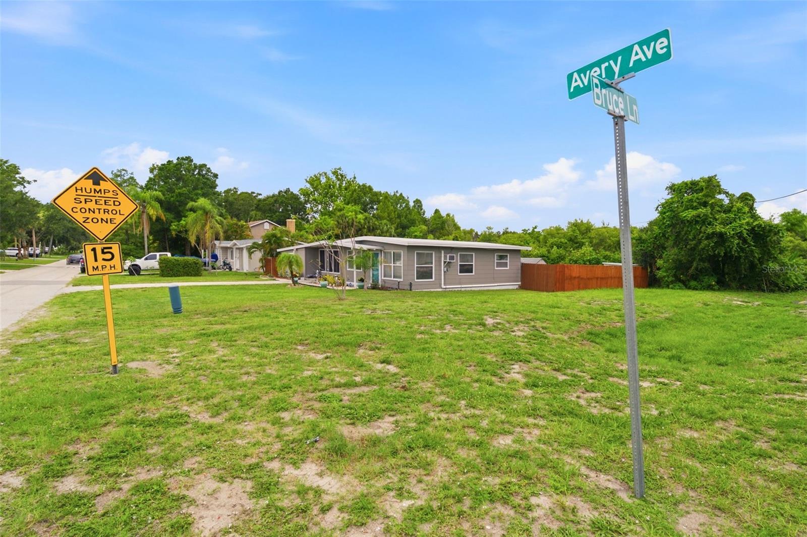 100 Avery Avenue, FL