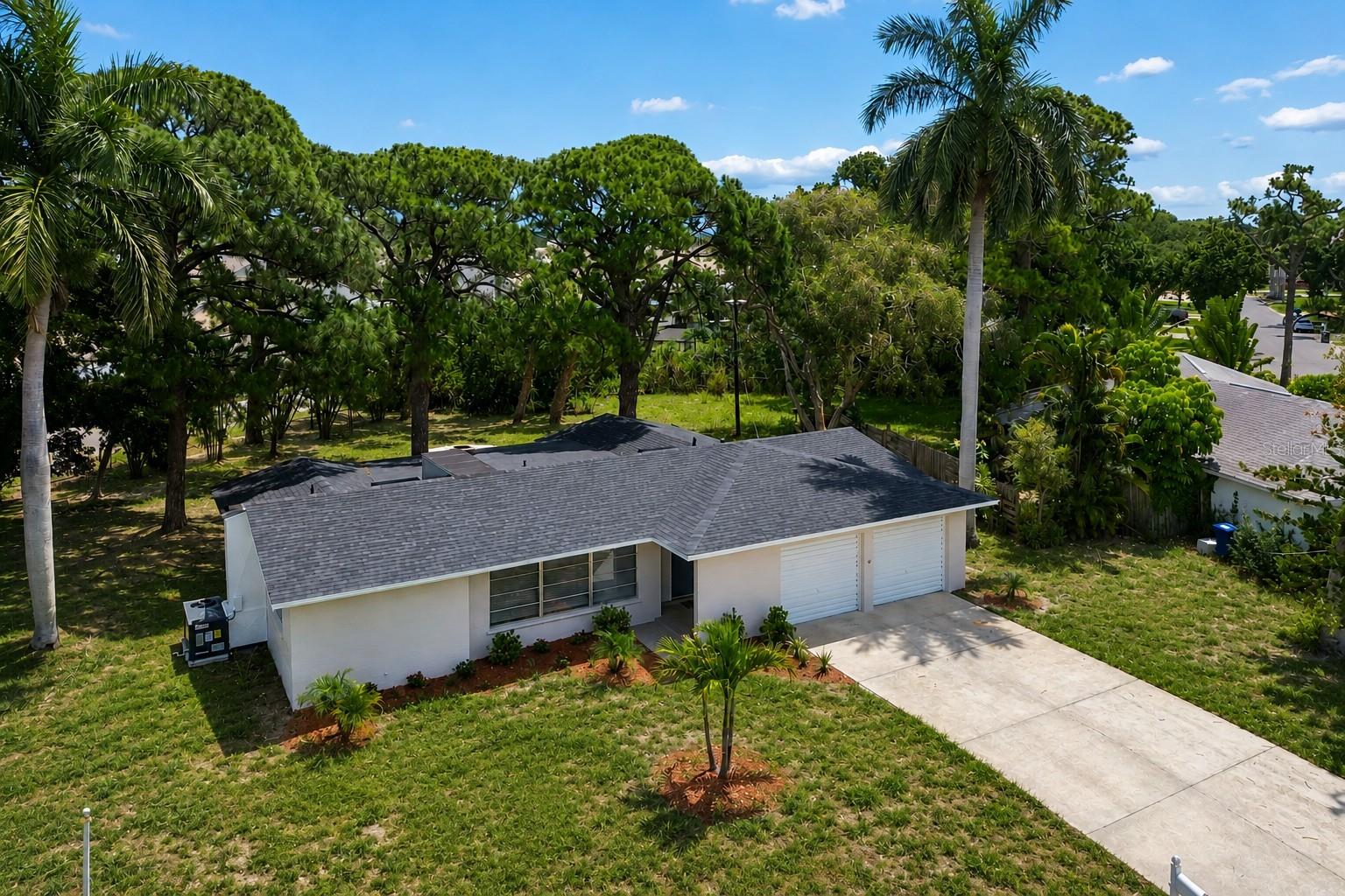6116 7th Avenue Dr W, FL