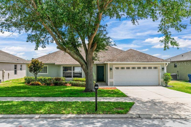 214 Compass Rose Dr, FL
