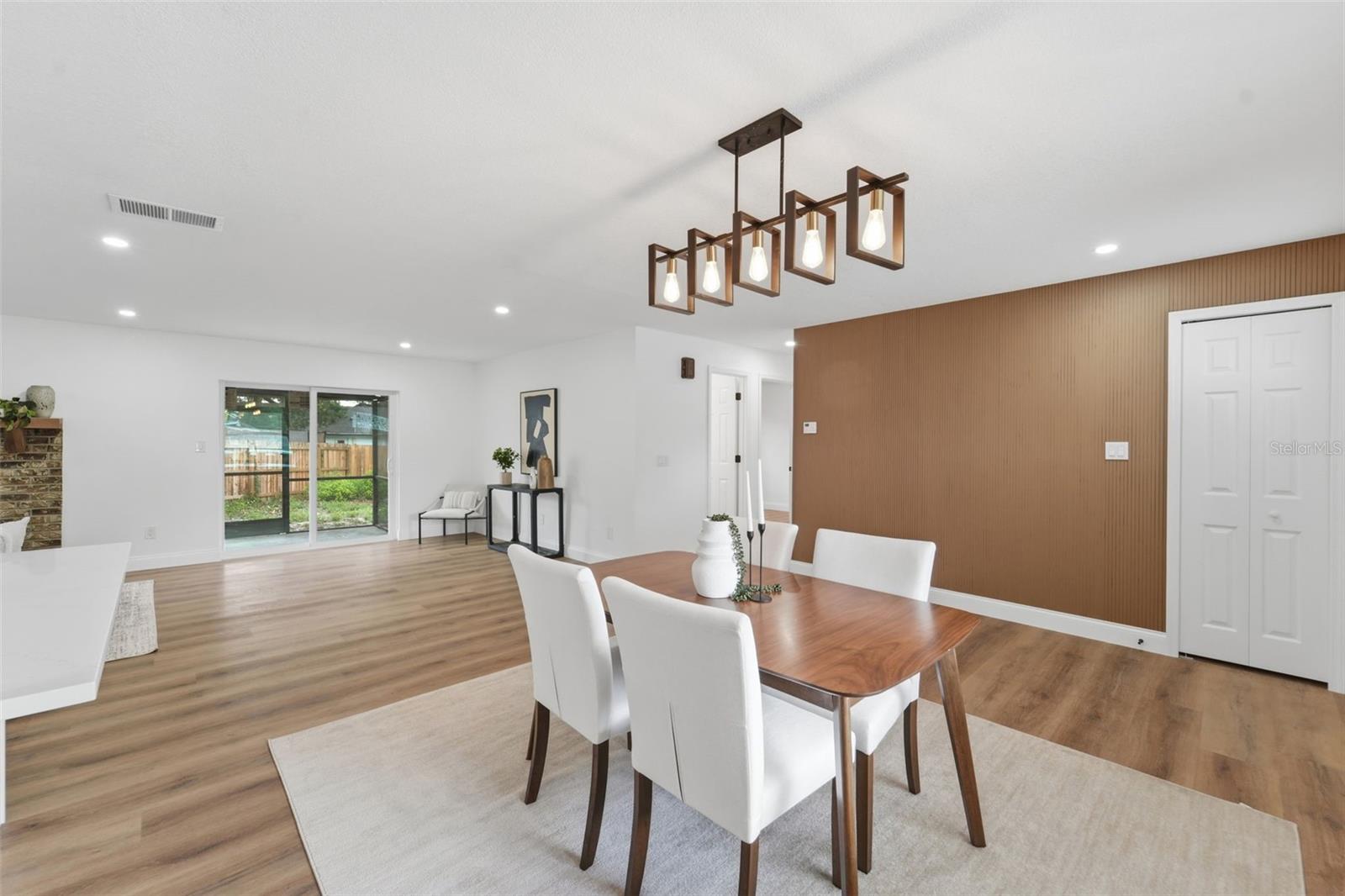 1507 Yvonne, FL