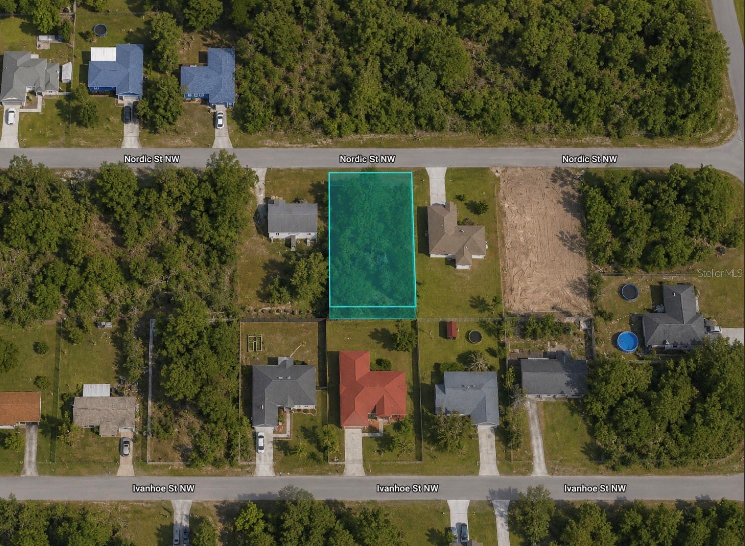1120 Nordic St Nw, FL