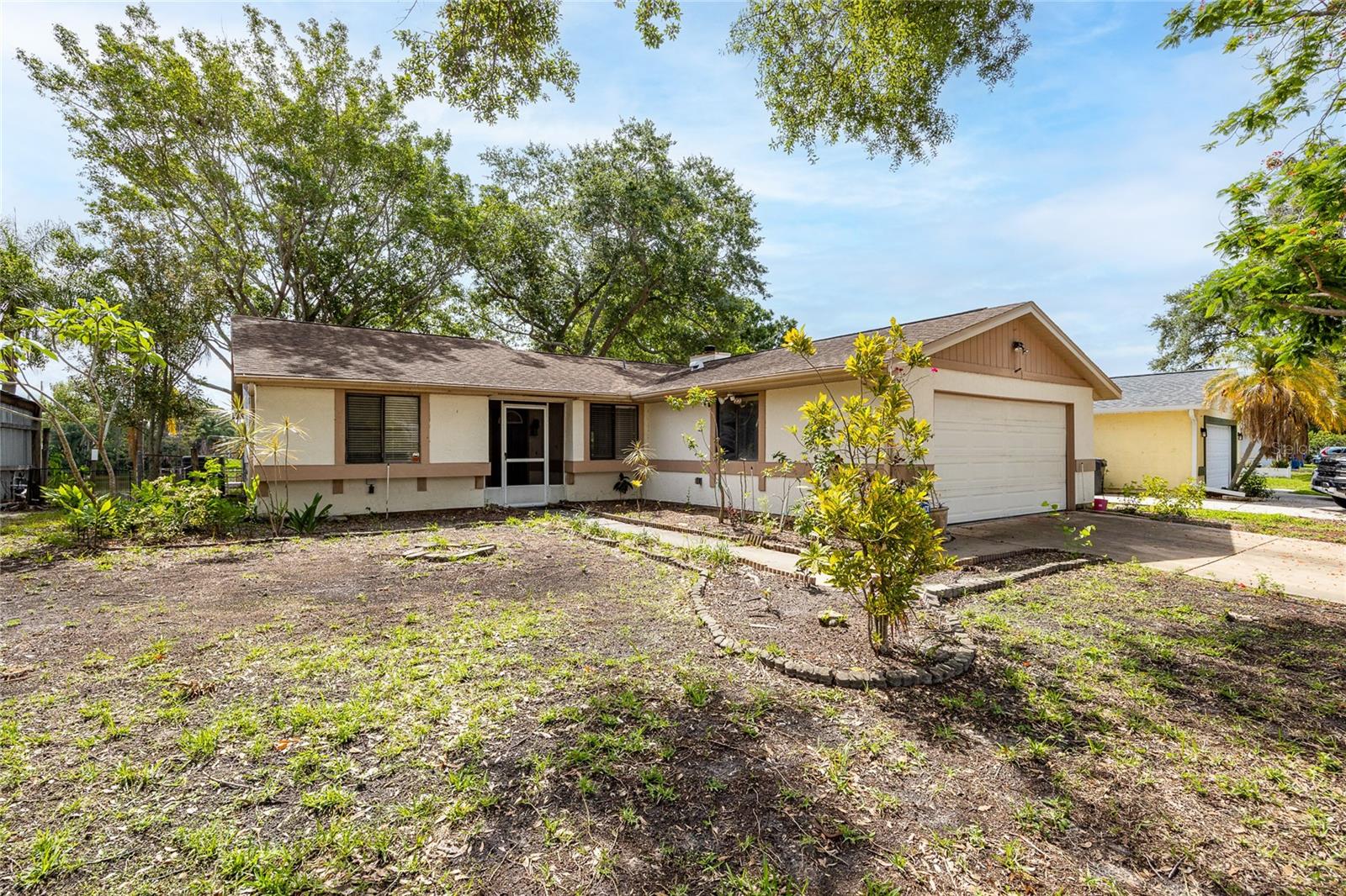 627 Timber Bay Cir W, FL