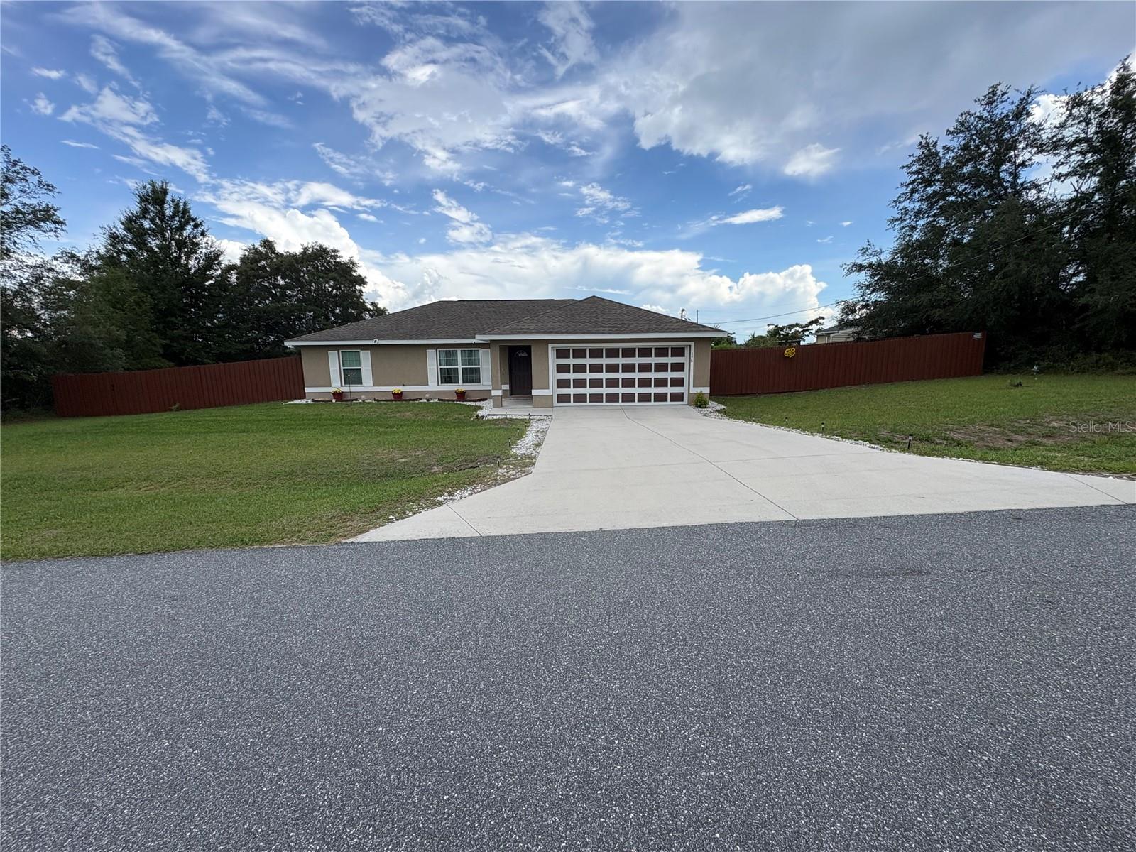 176 Juniper Loop Circle, FL