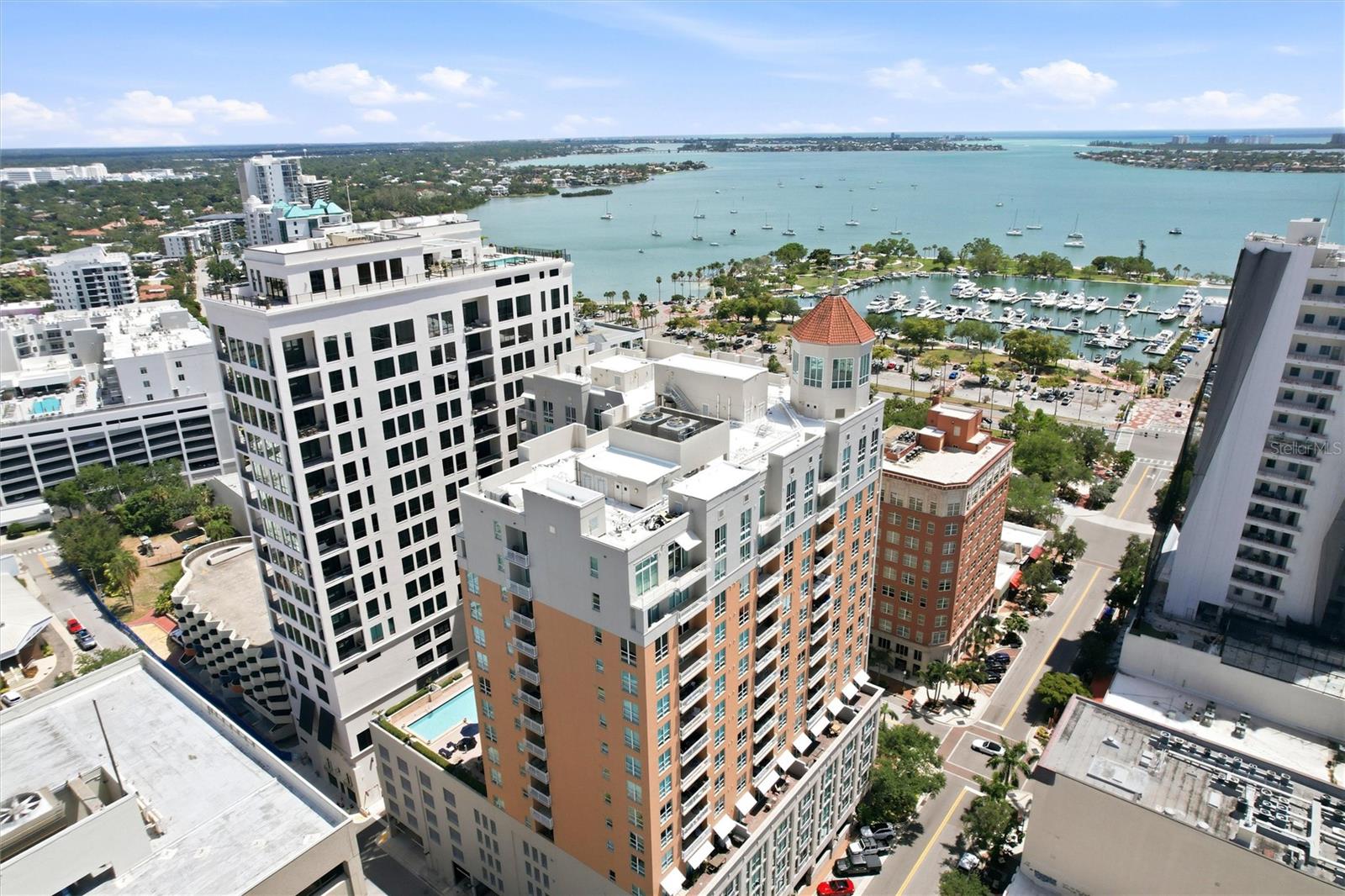 1350 Main Street, FL