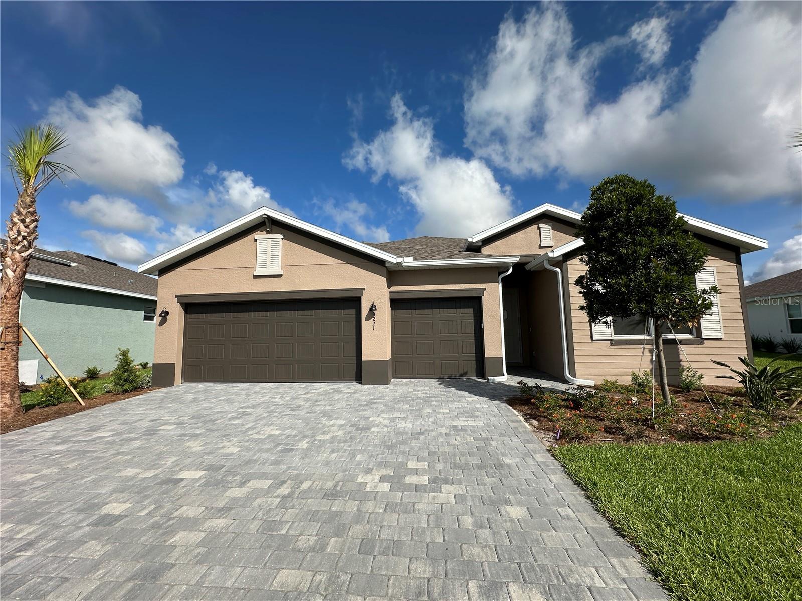 3221 Pineberry Xing, FL