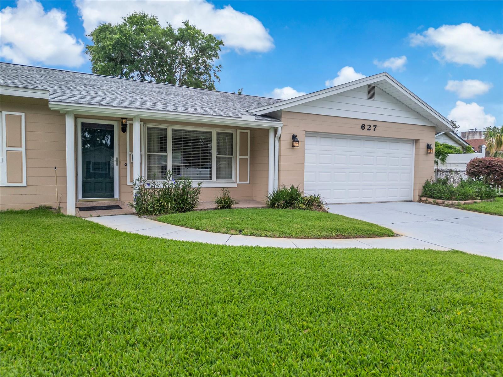 627 Vandenberg Street, FL