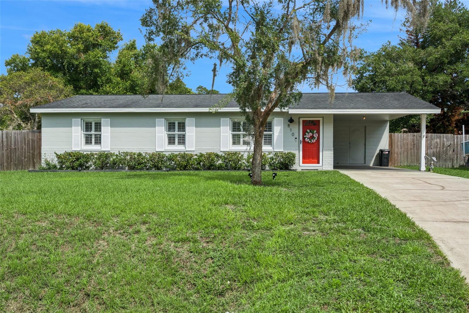 810 Mazurka Drive, FL