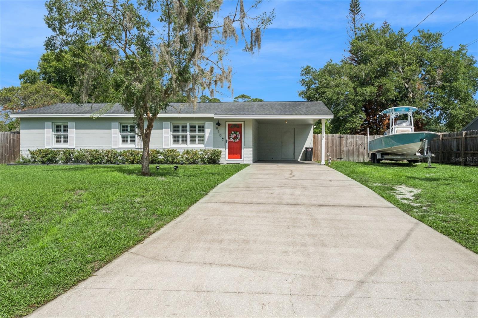 810 Mazurka Drive, FL