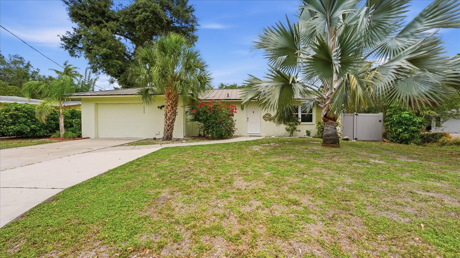 6233 Rockefeller Avenue, FL