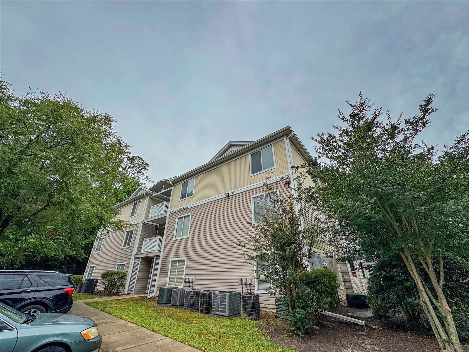 4000 Sw 23rd St #6-303, FL
