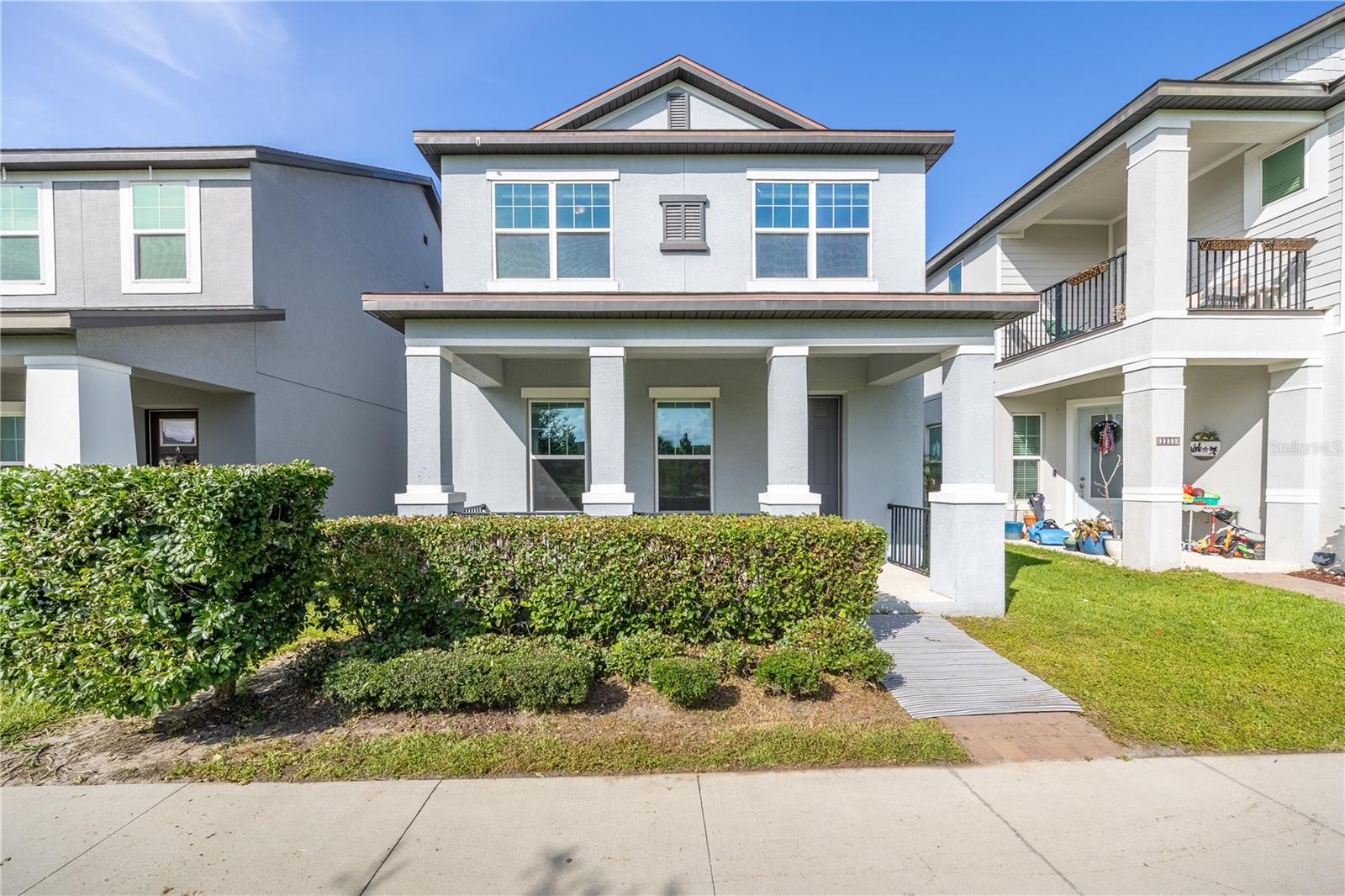 2247 White Feather Loop, FL