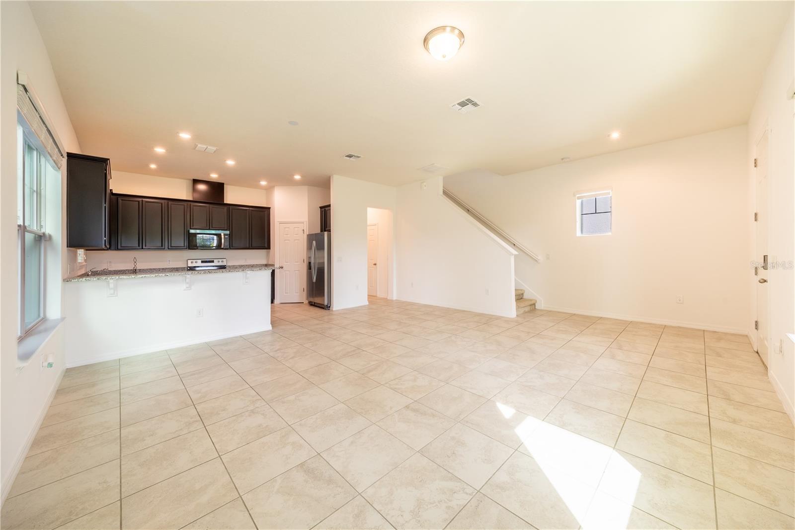 2247 White Feather Loop, FL