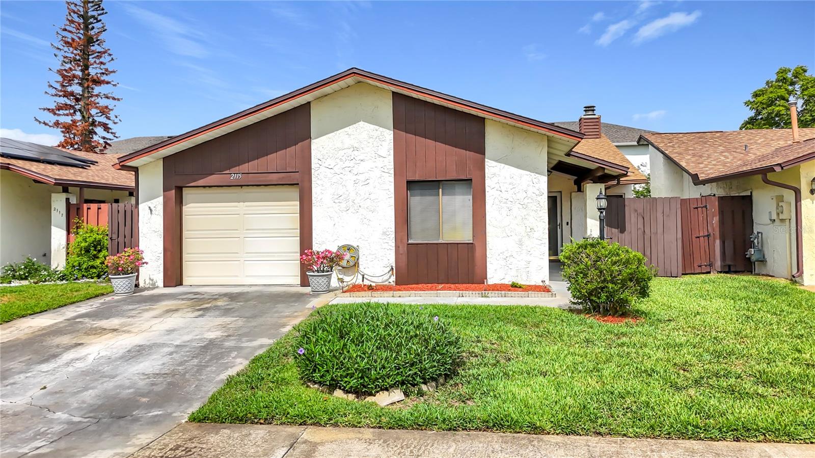 2115 Kings Crossing, FL